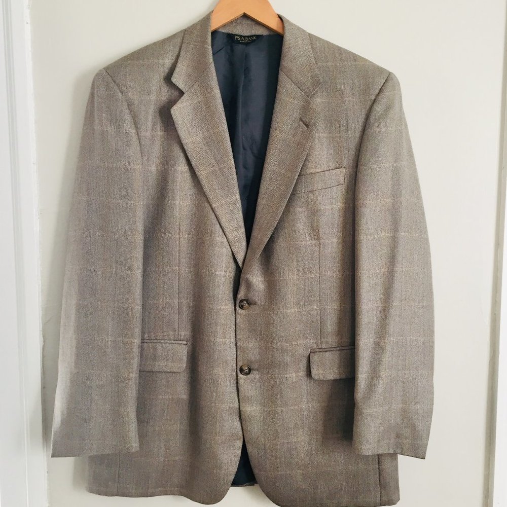Jos  A Banks Mens Blazer Sport Jacket Made In Italy 43R New